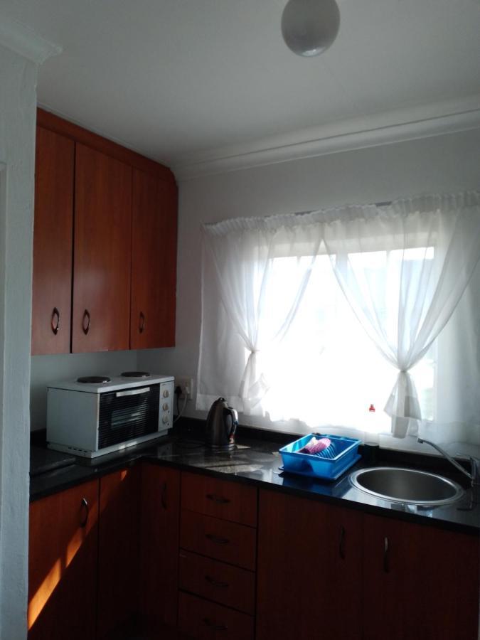 Anna Boeremeisie Guesthouse Беноні Екстер'єр фото